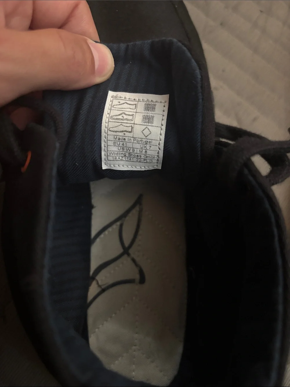 Wildling Atmo Black size 41 (US 8)